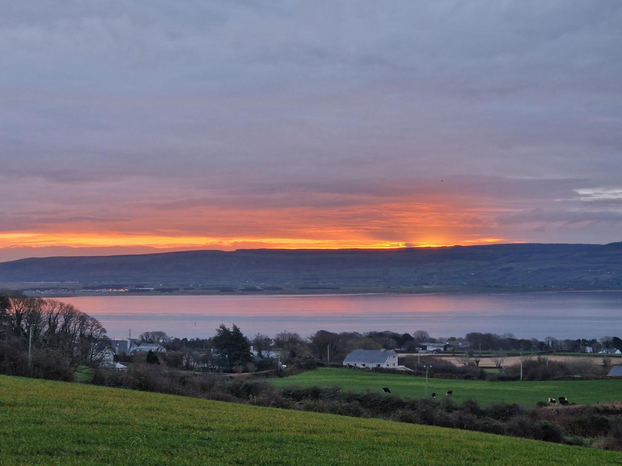 Hillhead'S Sea View Escape Villa Moville Eksteriør billede